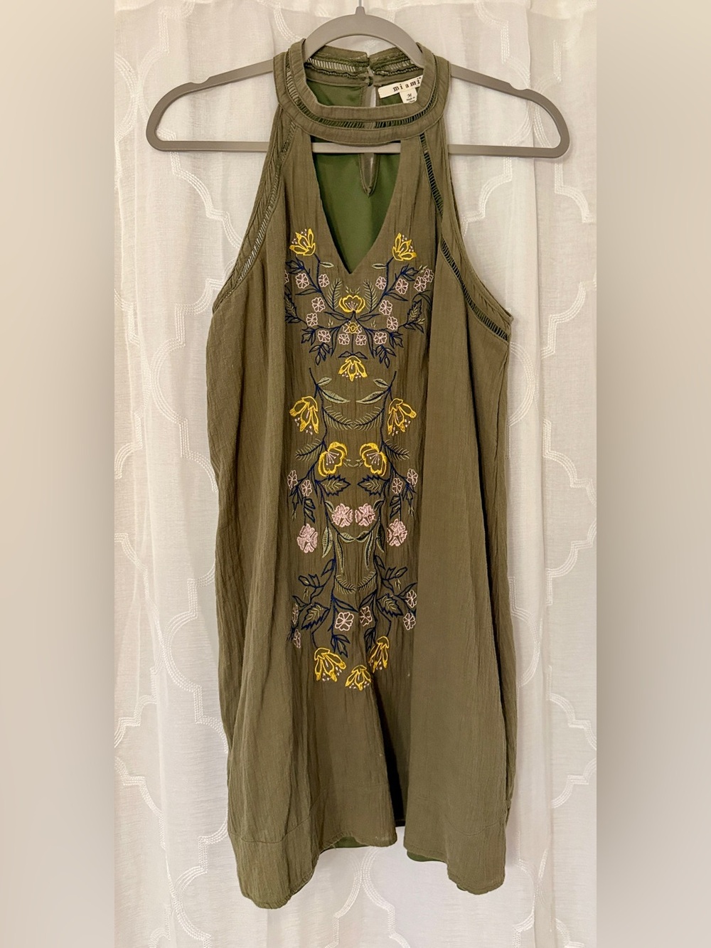 Mi Ami Olive Embroidered Swing Mini Dress Medium Boho Sleeveless